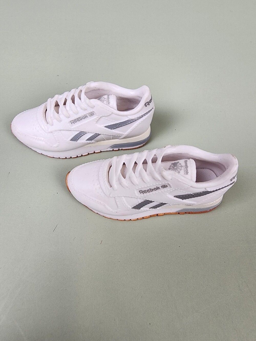 ZURU Mini Brands Sneakers Bundle 6 Shoes Reebok Skechers Pink Lot Craft Display - Picture 8 of 15